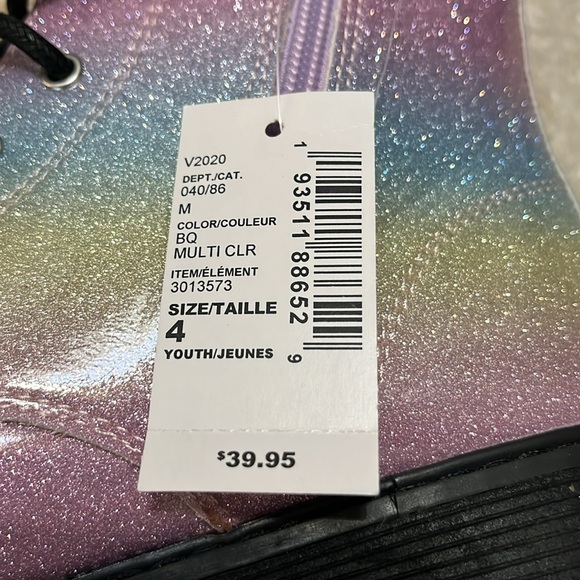 NWT sparkly boots - Picture 4 of 5